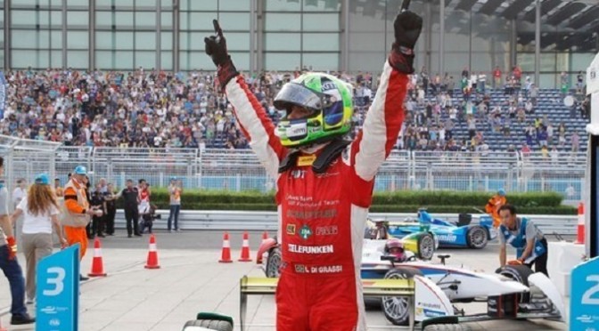 Formula E: Di Grassi wins opener in dramatic fashion