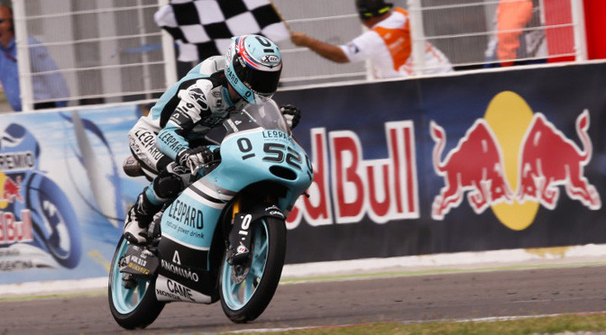Moto3: Kent runs away with victory at #ArgentinaGP