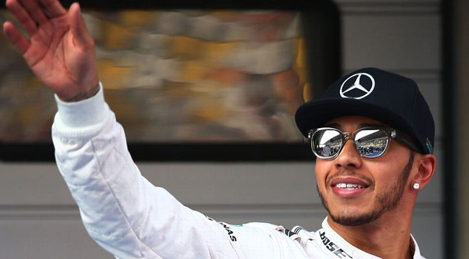 F1: Lewis Hamilton beats Nico Rosberg to Chinese Grand Prix pole by 0.04s